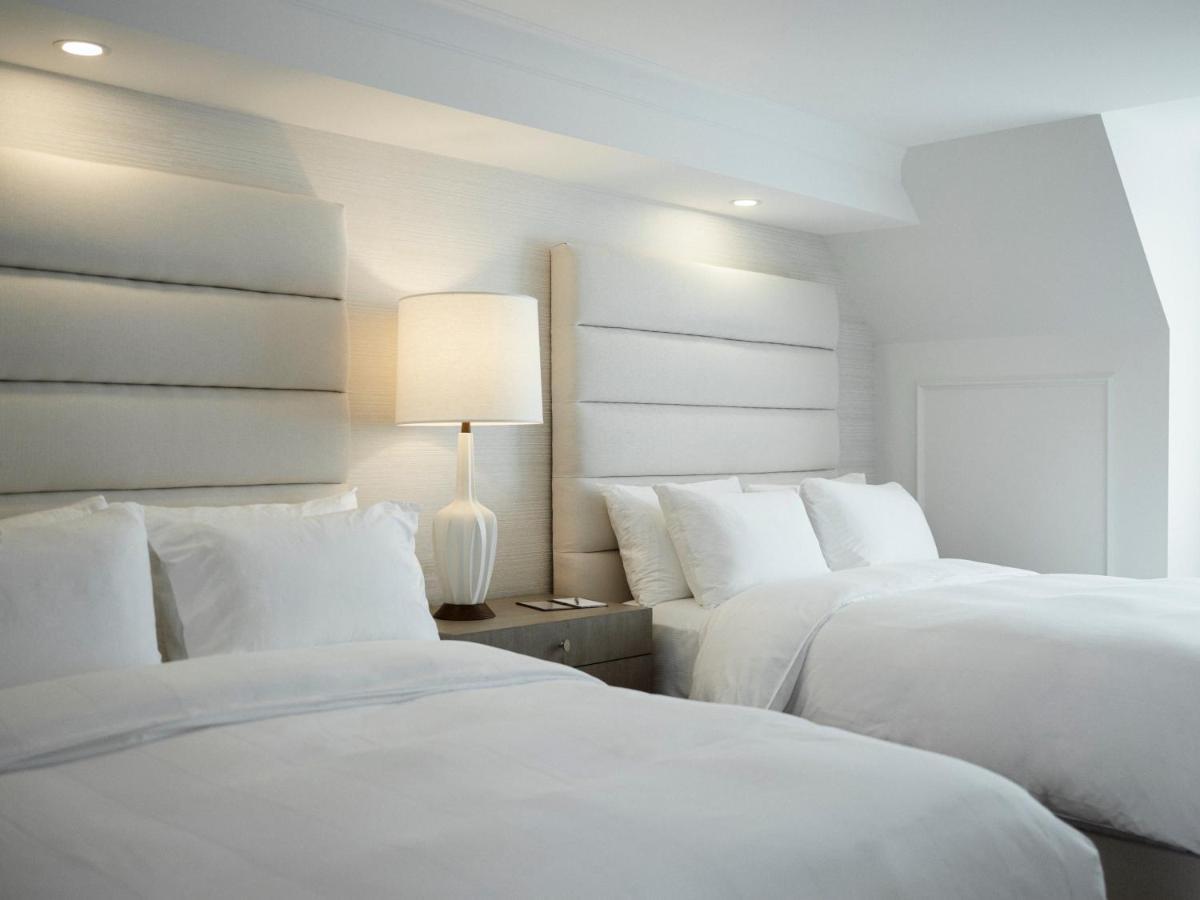 Chateau Vaudreuil Exterior photo A room at the Hotel Commonwealth