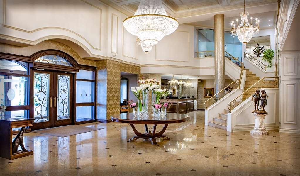 Chateau Vaudreuil Interior photo Lobby